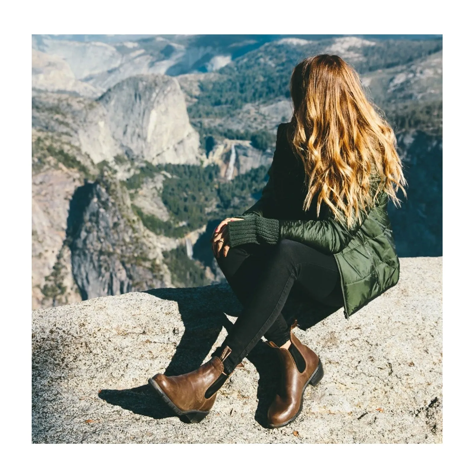 Blundstone 1673 Heeled Chelsea Boot (Women) - Antique Brown