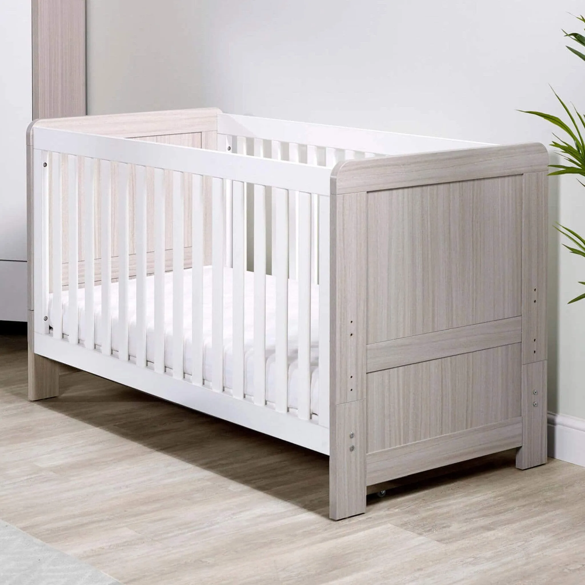 Ickle Bubba Pembrey Cot Bed Ash Grey & White