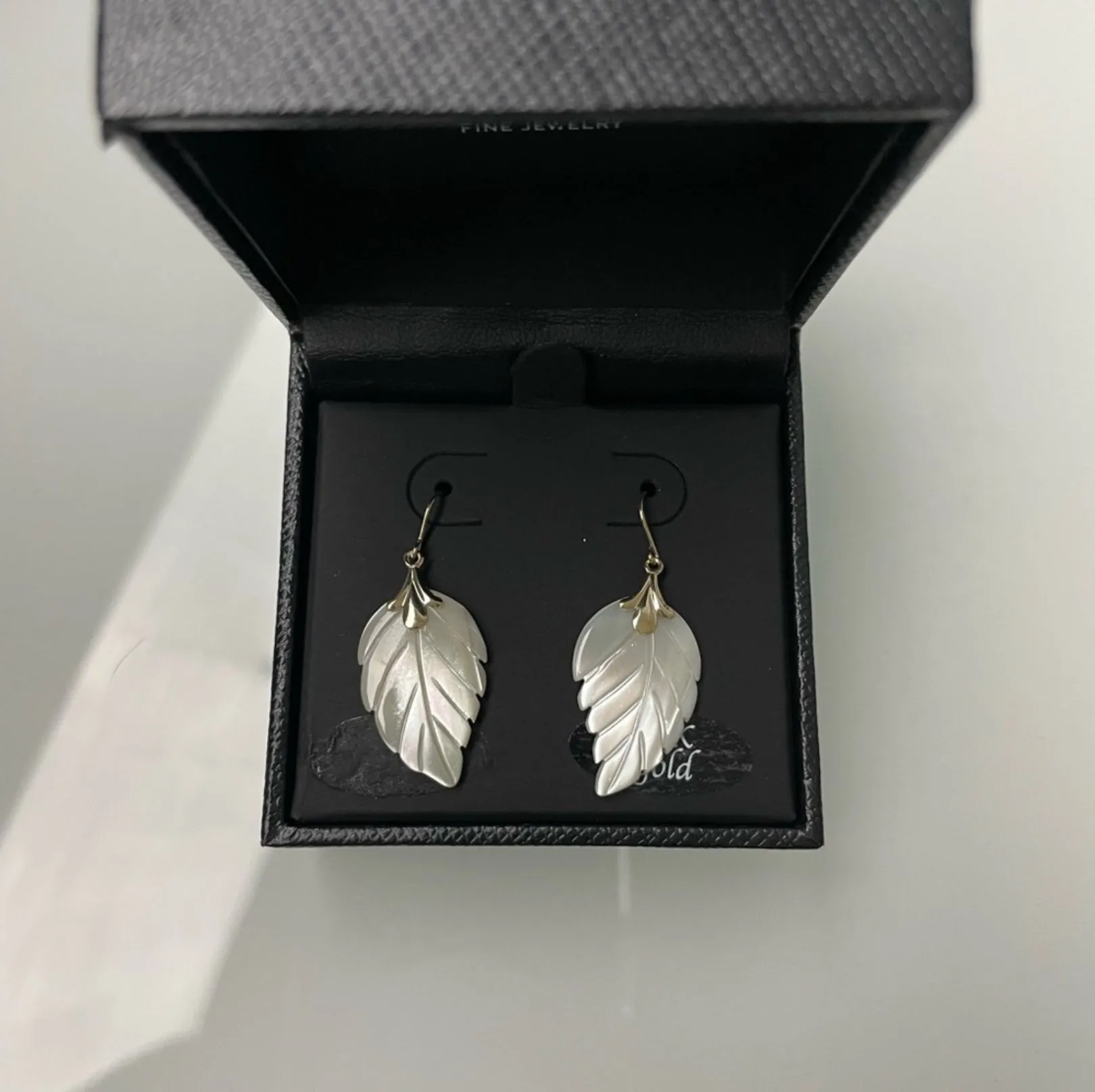 Leaf Earrings in 10k Gold