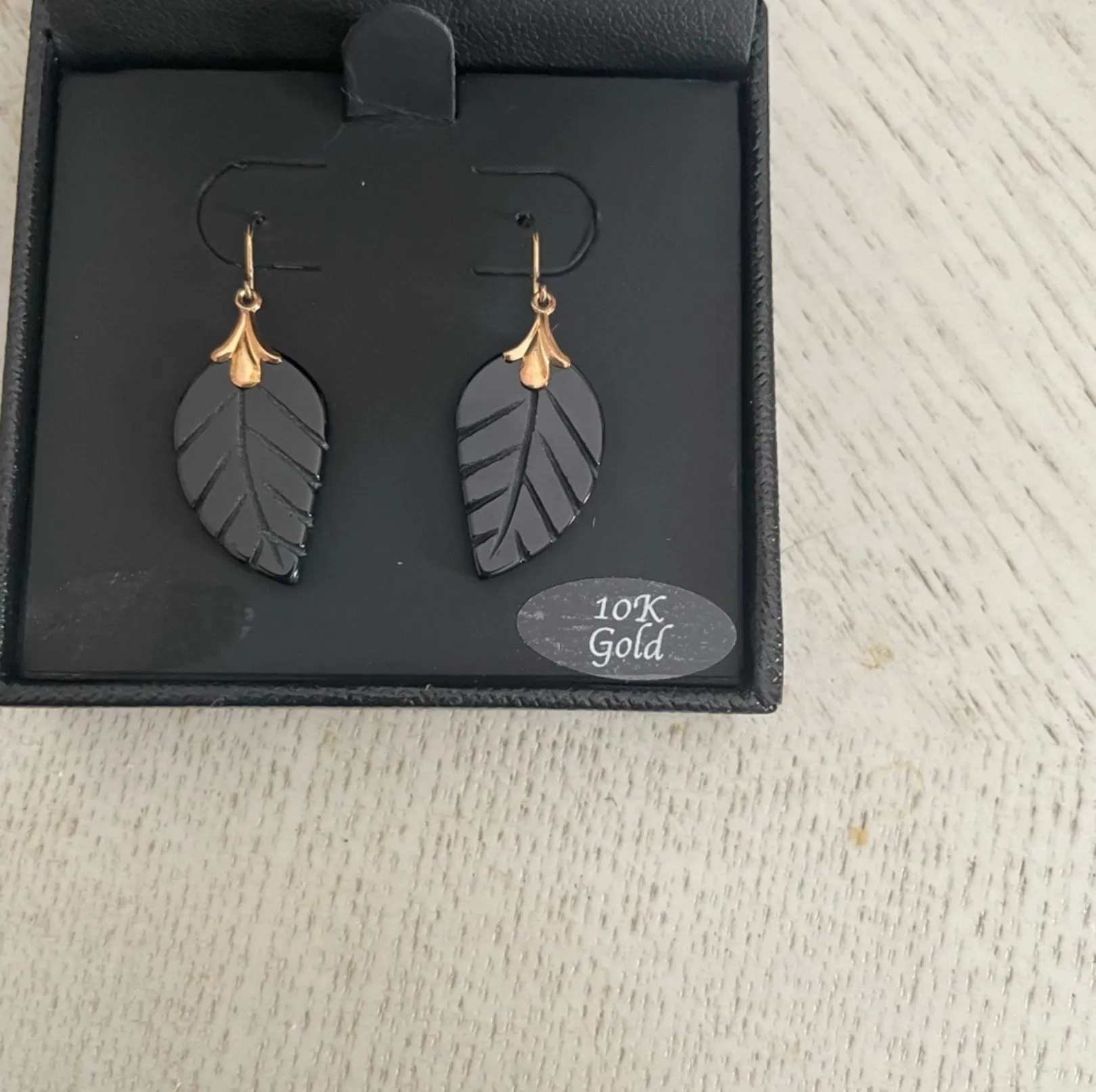 Leaf Earrings in 10k Gold