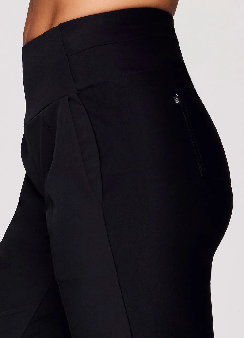 Luna Hybrid Flare Pant