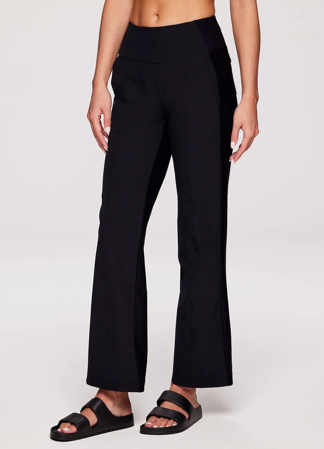 Luna Hybrid Flare Pant