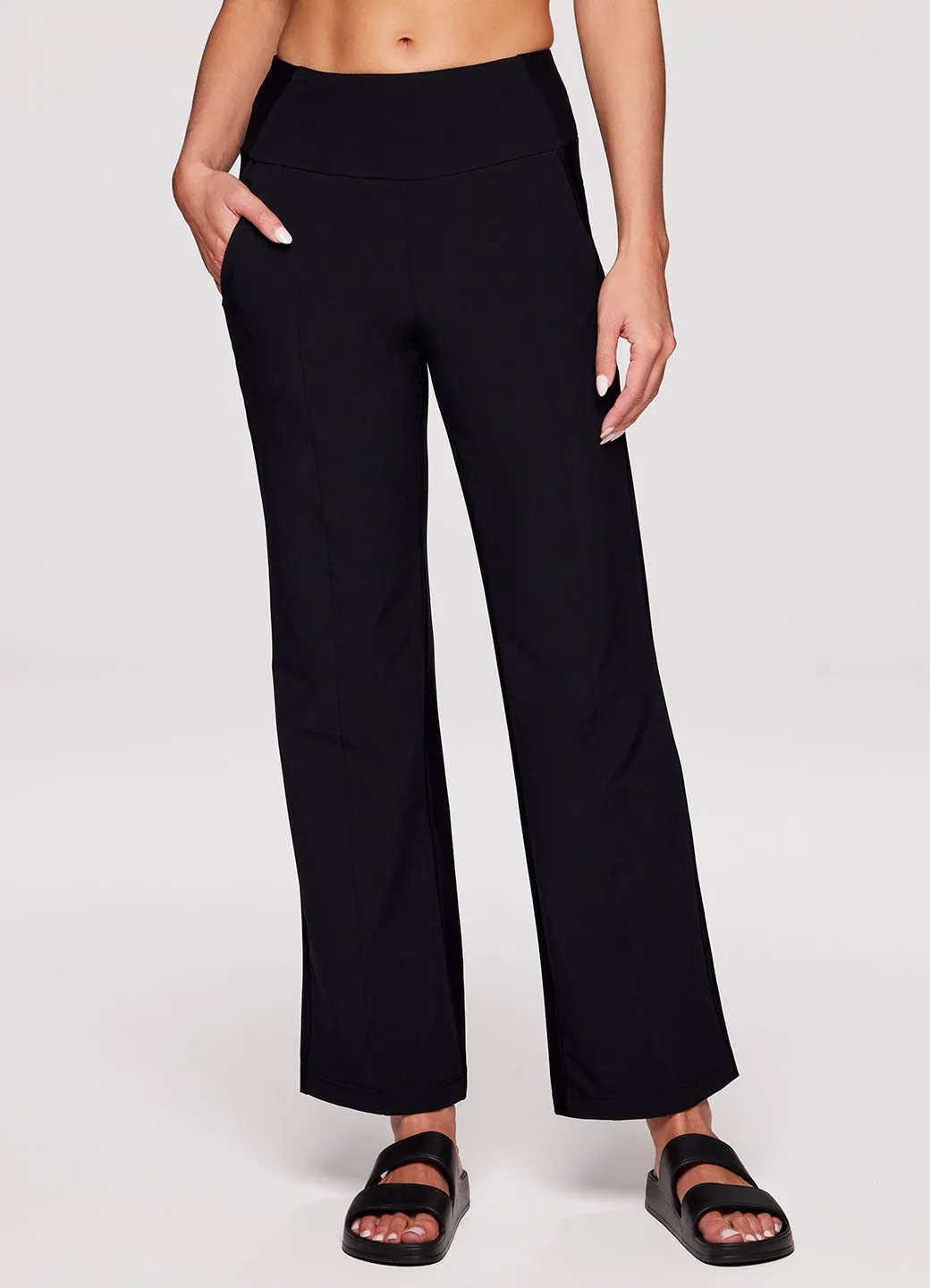 Luna Hybrid Flare Pant