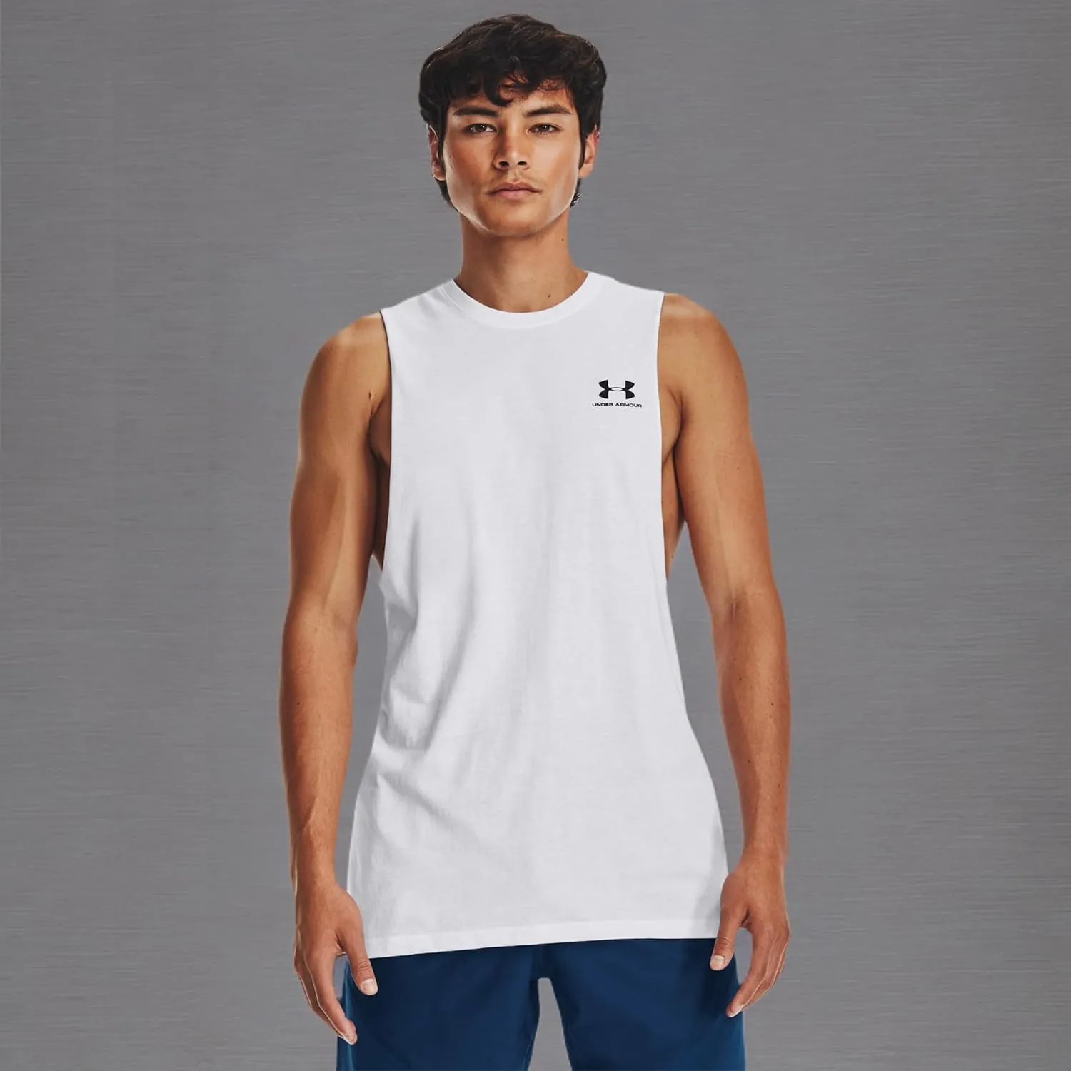 Under Armour Men's Sportstyle Left Chest Cut-Off T-Shirt